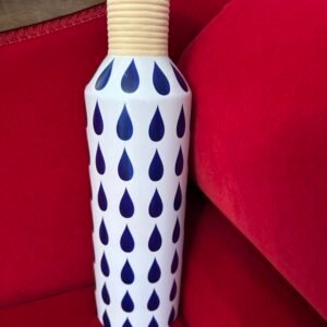 Blue and white raindrop vase